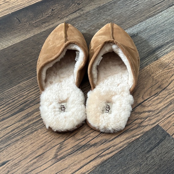 UGG Men's Brown Suede Shearling Lined Scuff Slip-Ons Slipper in Chestnut Size 18 - Picture 4 of 6